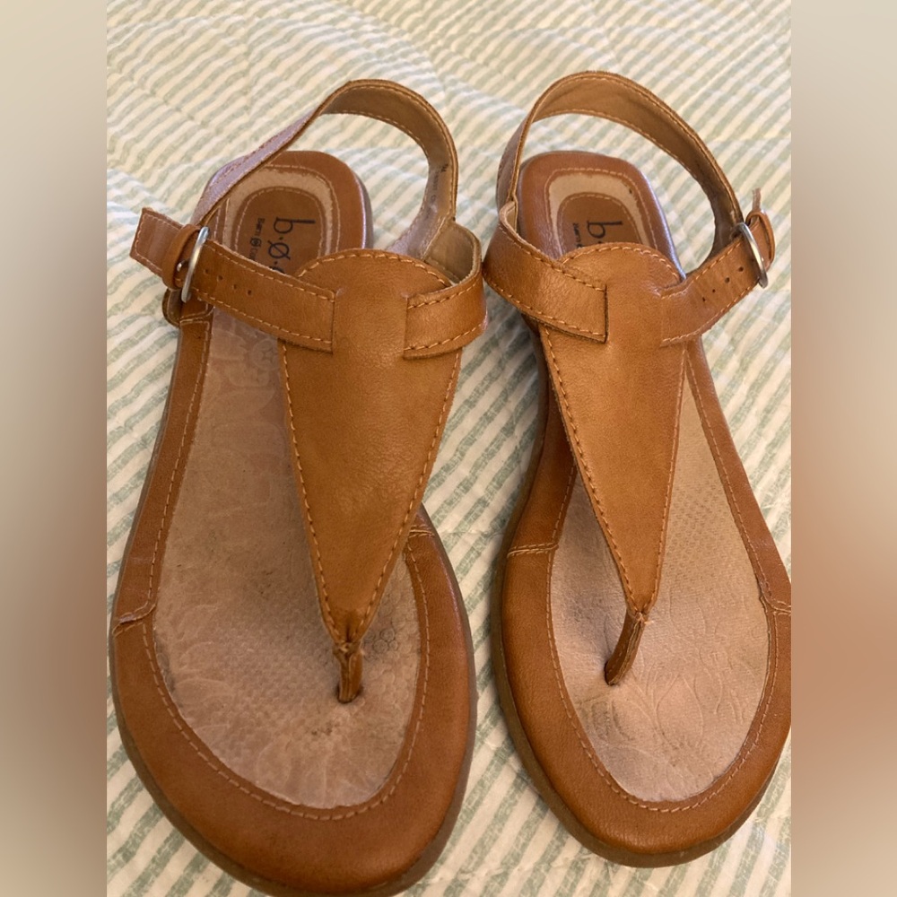 BORN CONCEPT Size 6 Silver Buckle Sandals